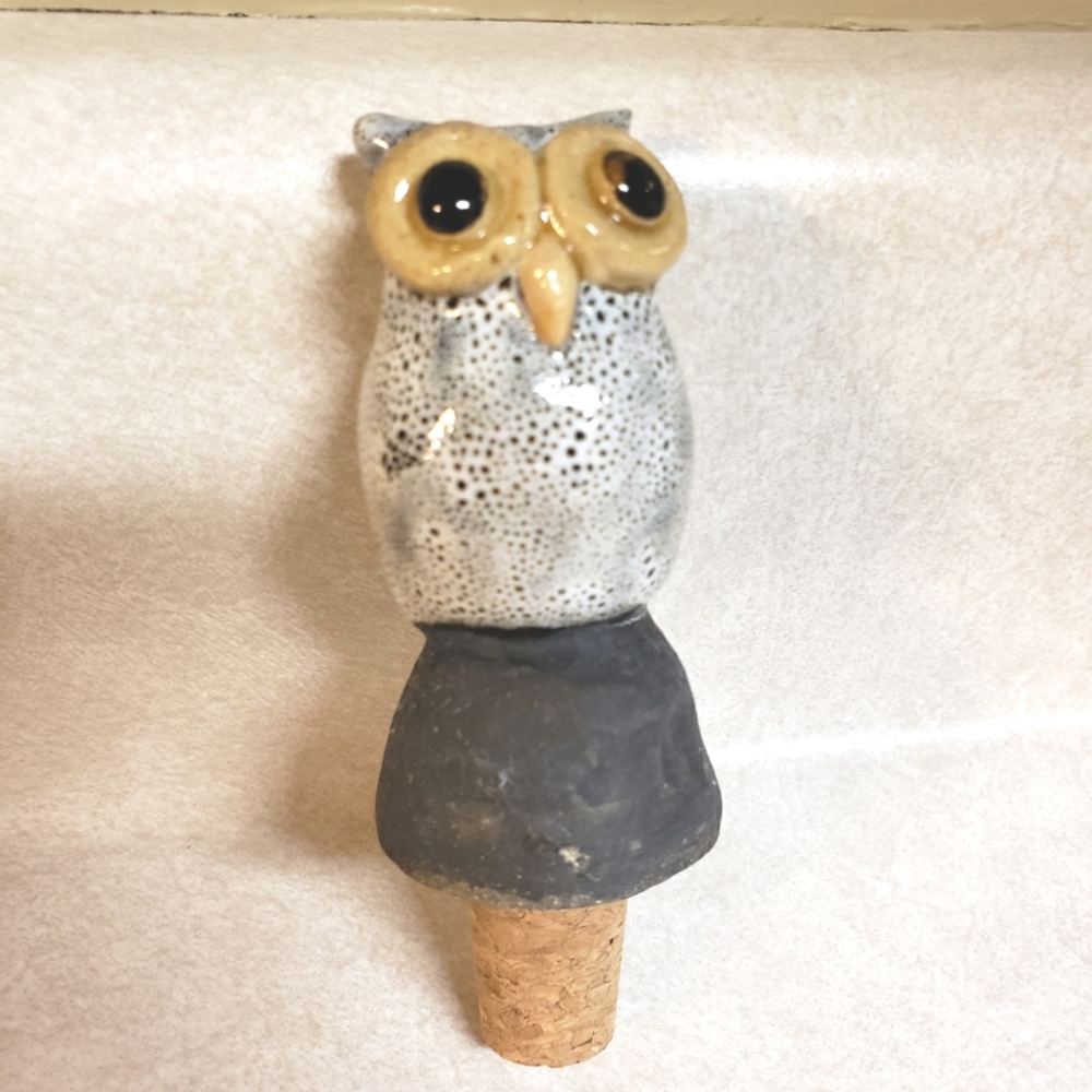NWOT Ceramic Adorable Owl Wine Cork